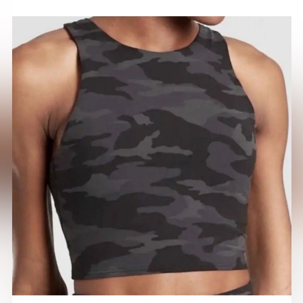 Athleta Conscious Crop Bra Size M